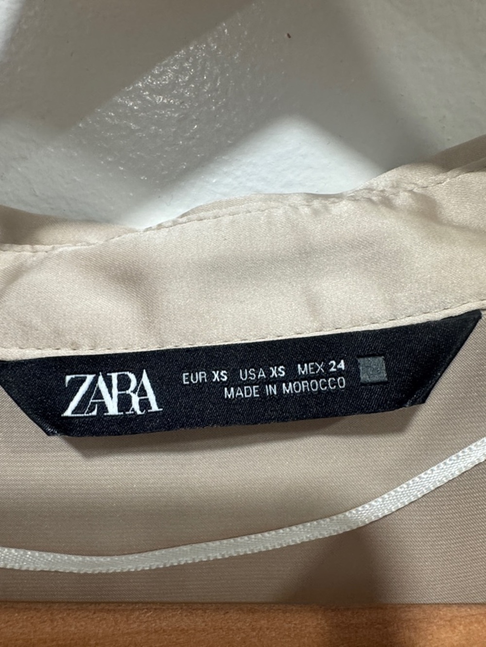 Zara Button Top - Picture 3 of 7